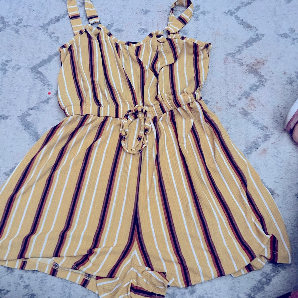 Romper size XL yellow with stripes